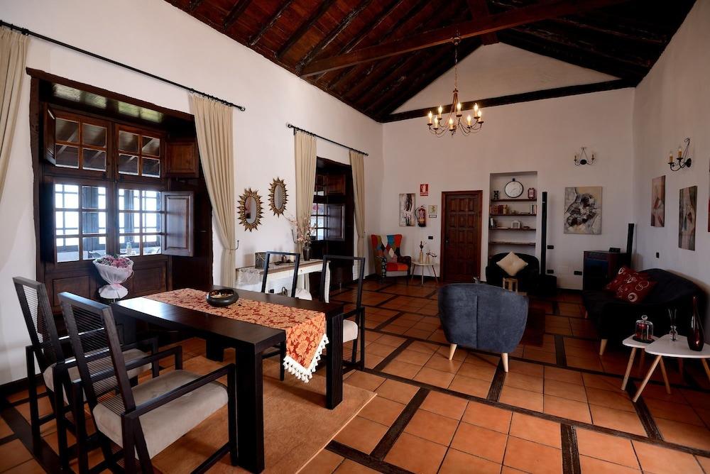 Hotel Rural Jardines De Milano (Adults Only) 로스 레알레호스 외부 사진